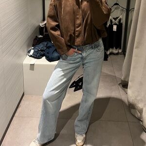 Levi’s Baggy Dad low rise jeans